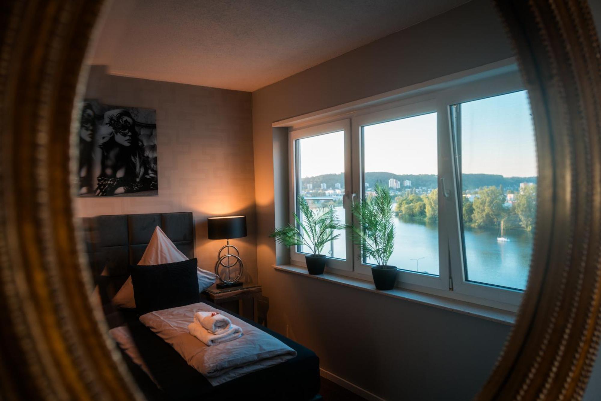 Penthouse Wohnung Mit Schoenem Moselblick In Metternich Koblenc Exteriér fotografie