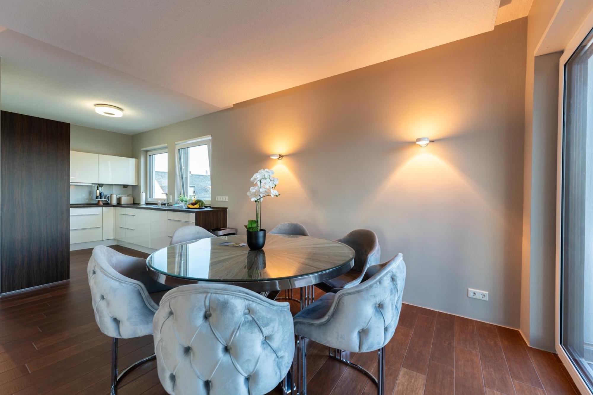 Penthouse Wohnung Mit Schoenem Moselblick In Metternich Koblenc Exteriér fotografie